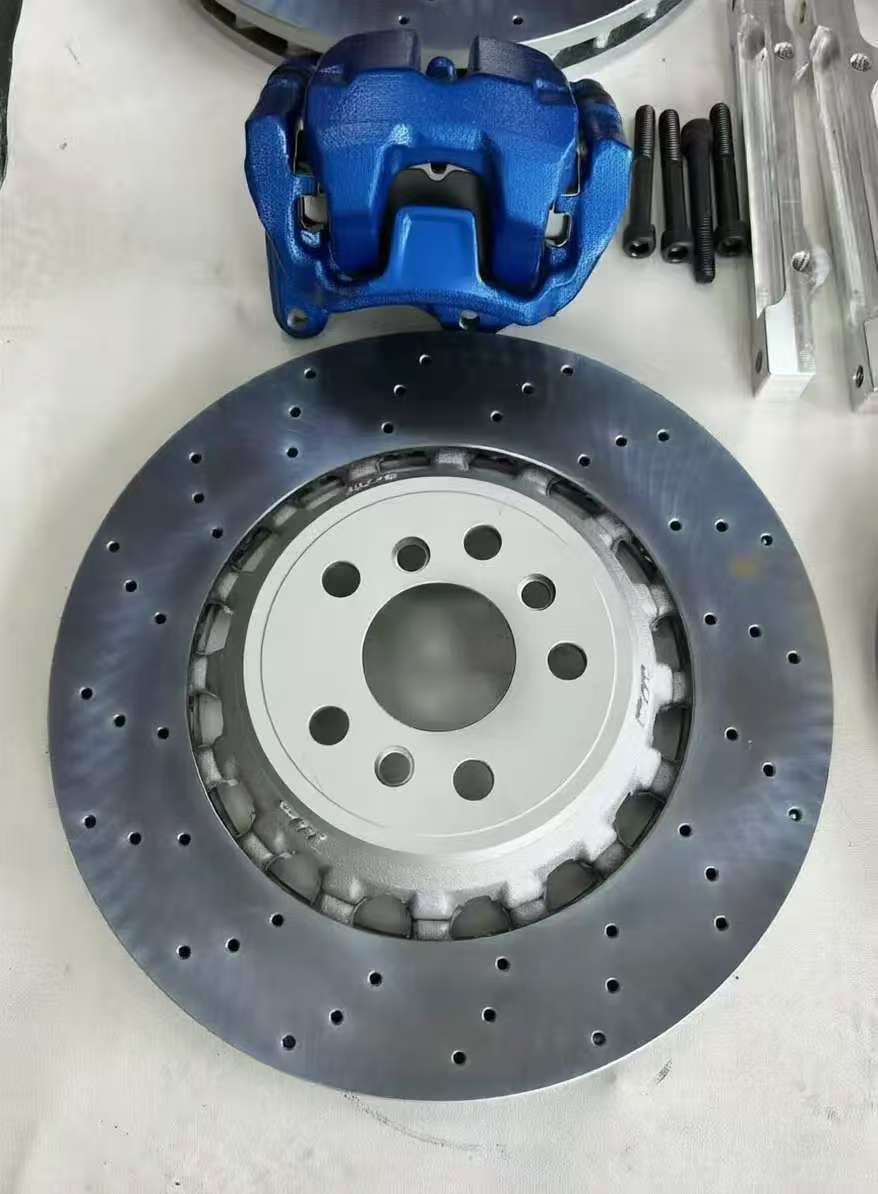 カスタマイズされたレーシングブレーキキット、大型6ピストン、 - Brake Caliper のレビューと価格